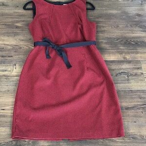 Elegant Red Sleeveless Dress with Black Belt